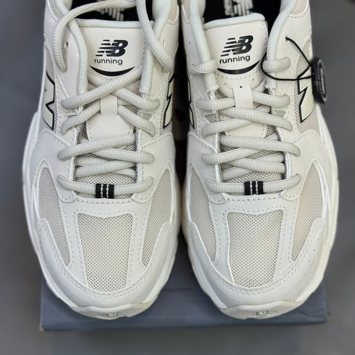 New Balance 530 Ivory