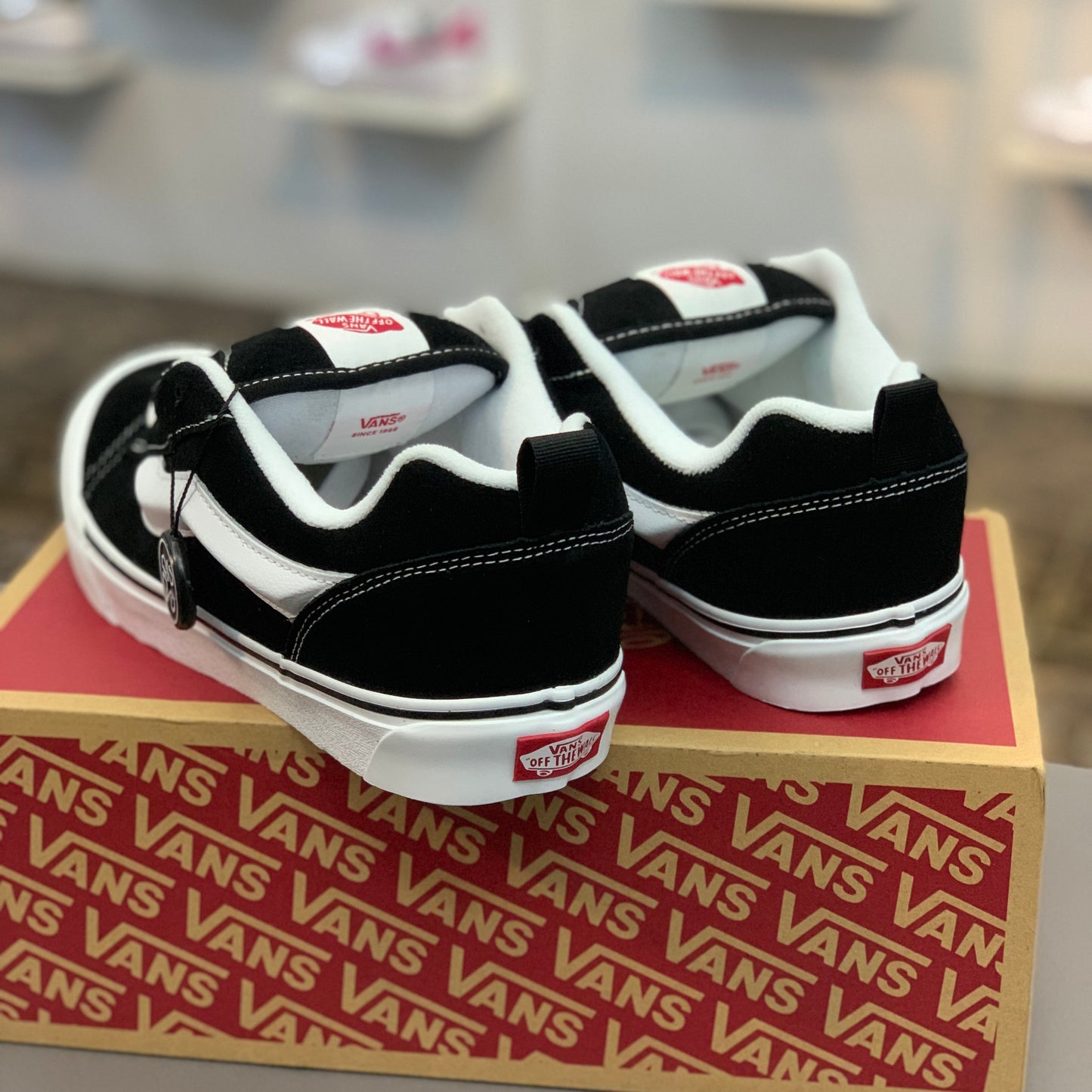 Vans KNU skool Black