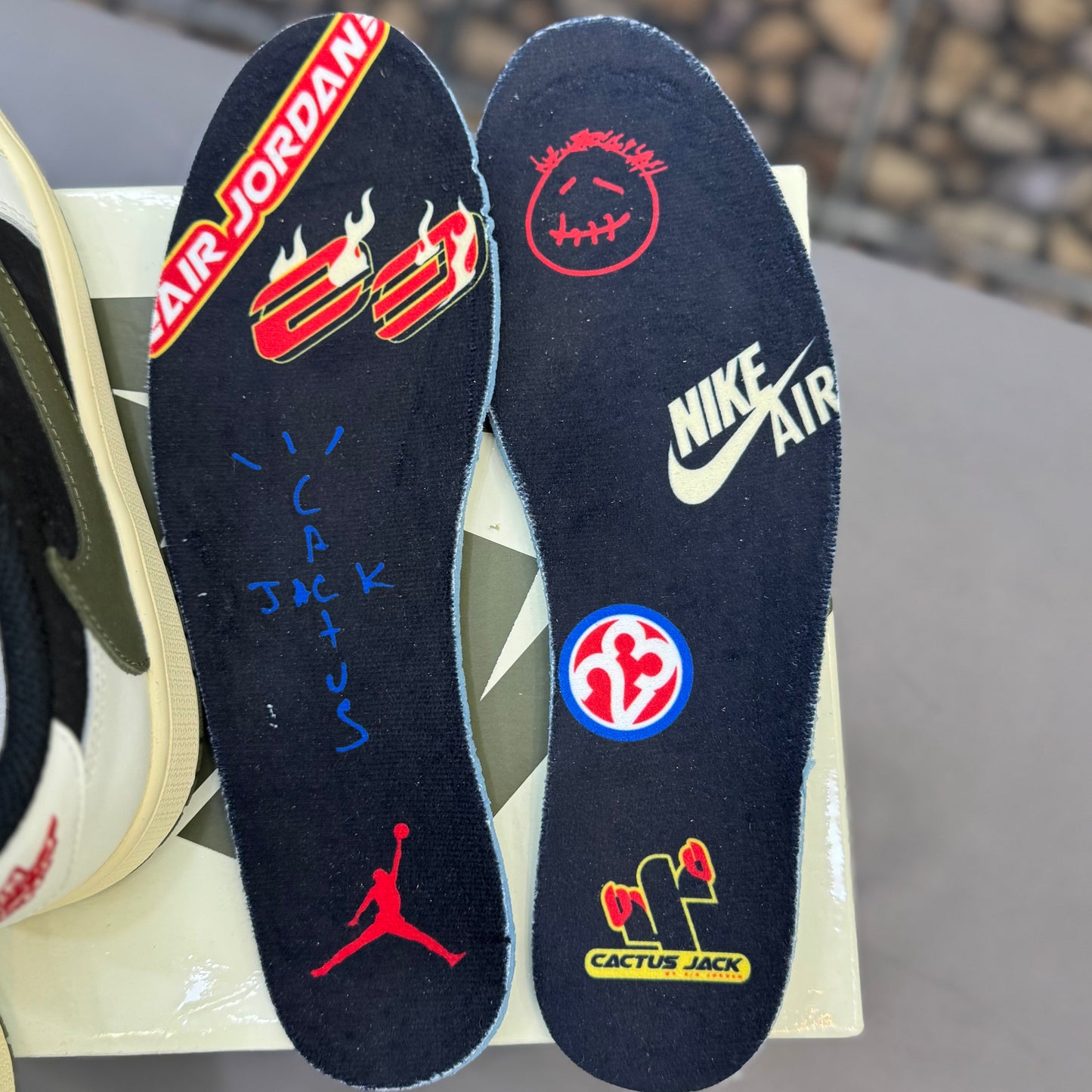 Travis Scott X Jordan 1 Low OG Medium Olive