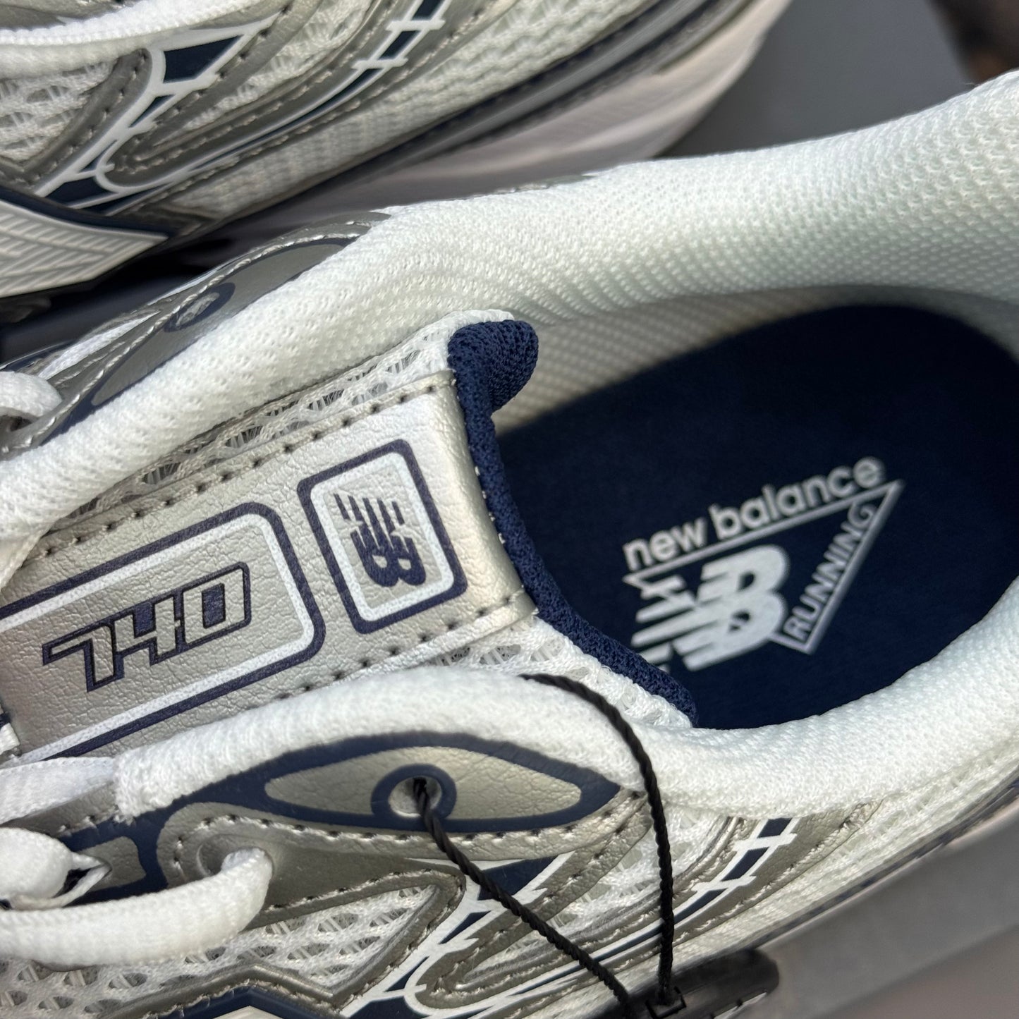 New Balance 740 White Navy
