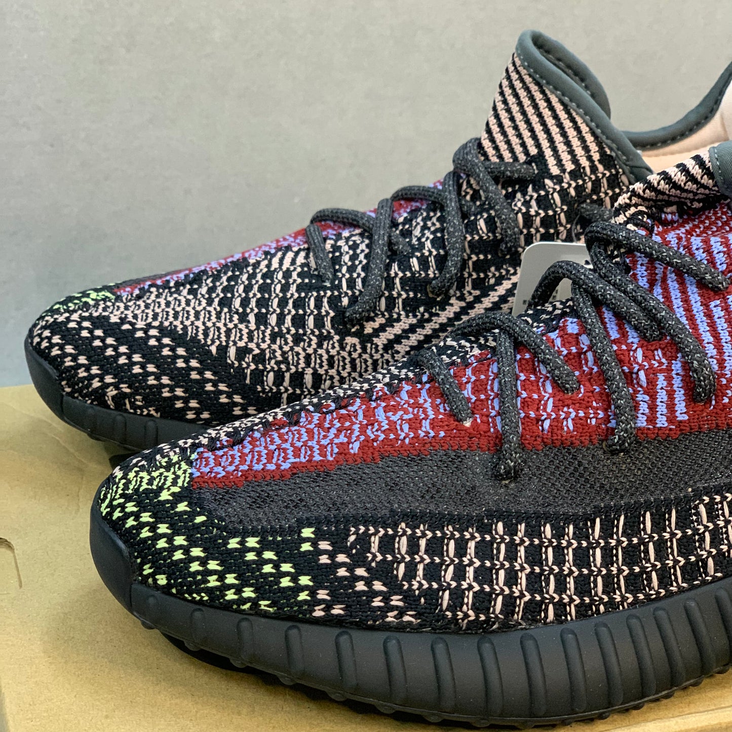 Yeezy 350 V2 Yecheil (Non-Reflective) - sneakerzonik