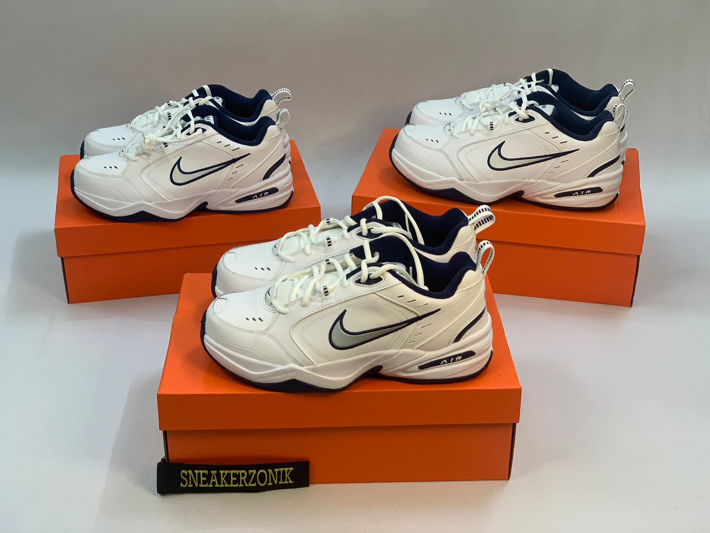 Nike Air Monarch IV