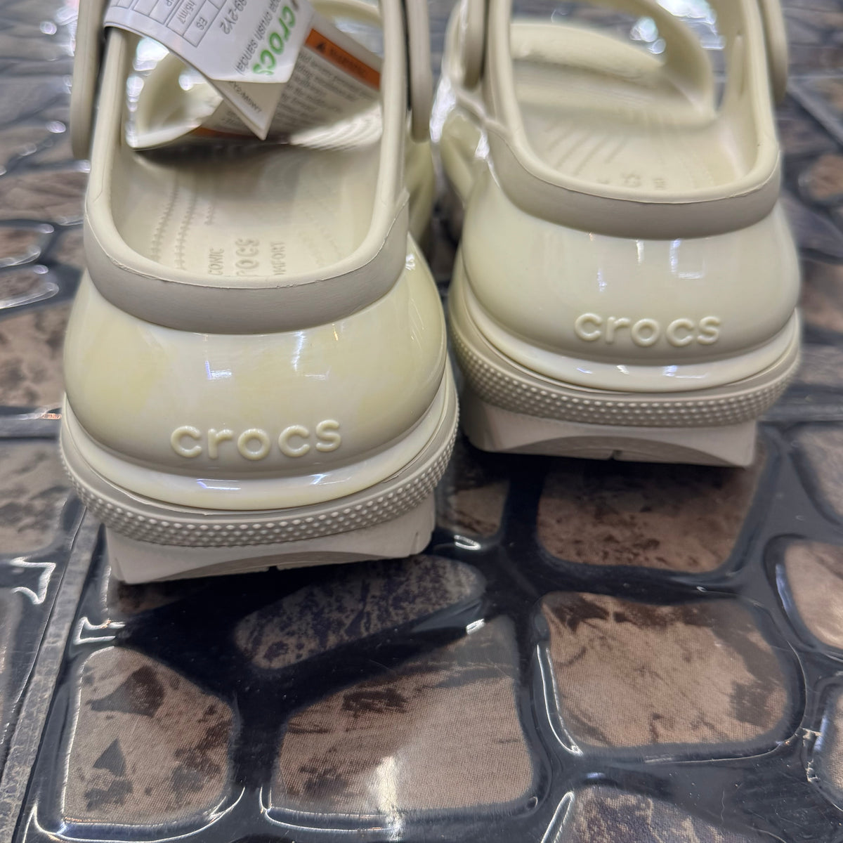 Crocs Mega Crush Sandal Bone