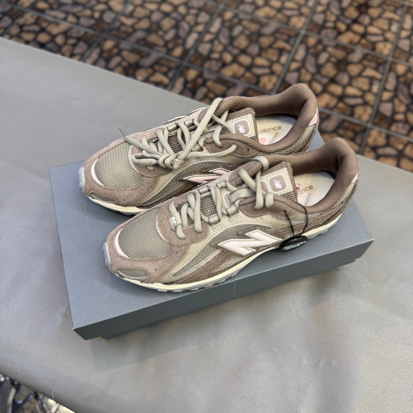 New Balance 204L Cortado