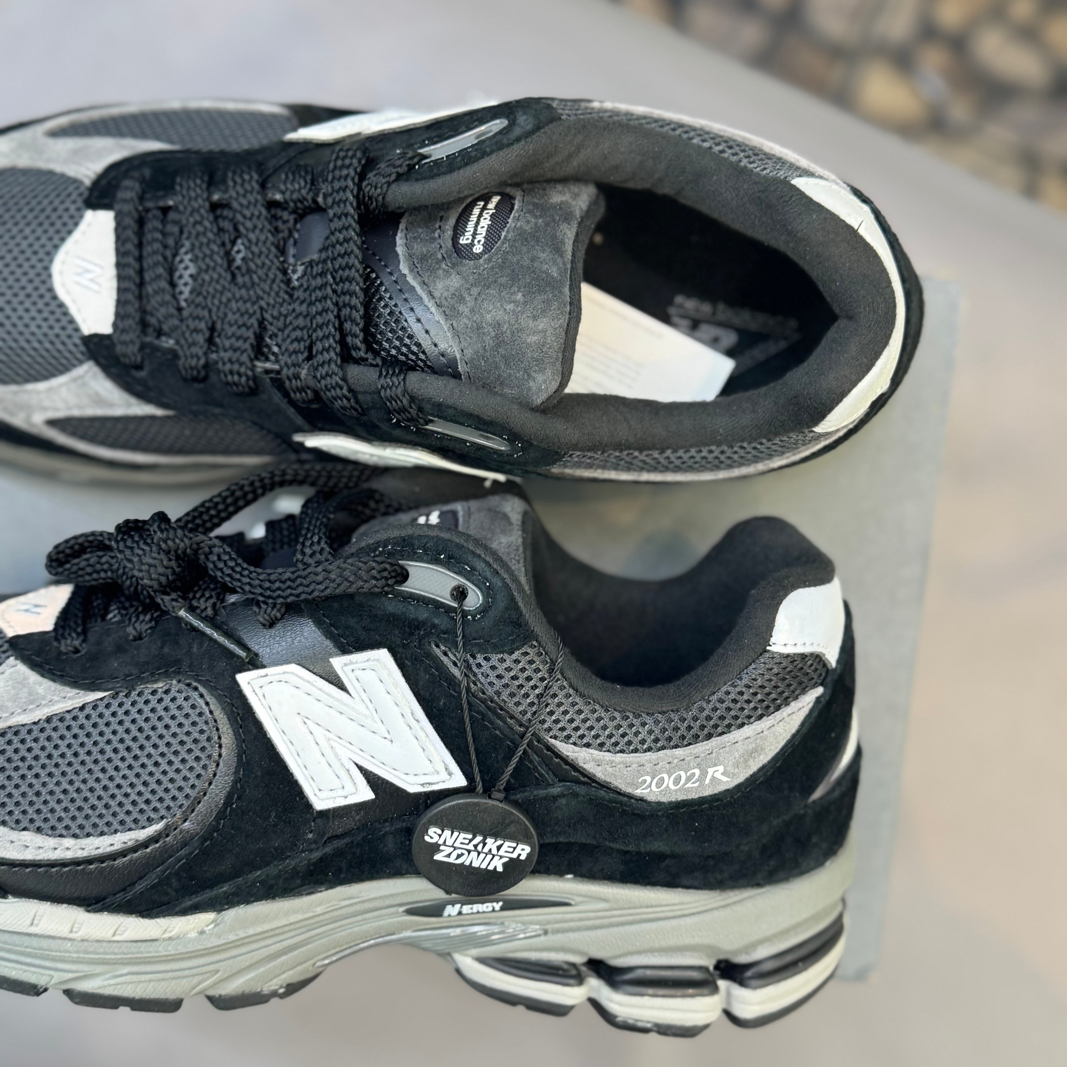 New Balance 2002R Black Dark Grey White – sneakerzonik