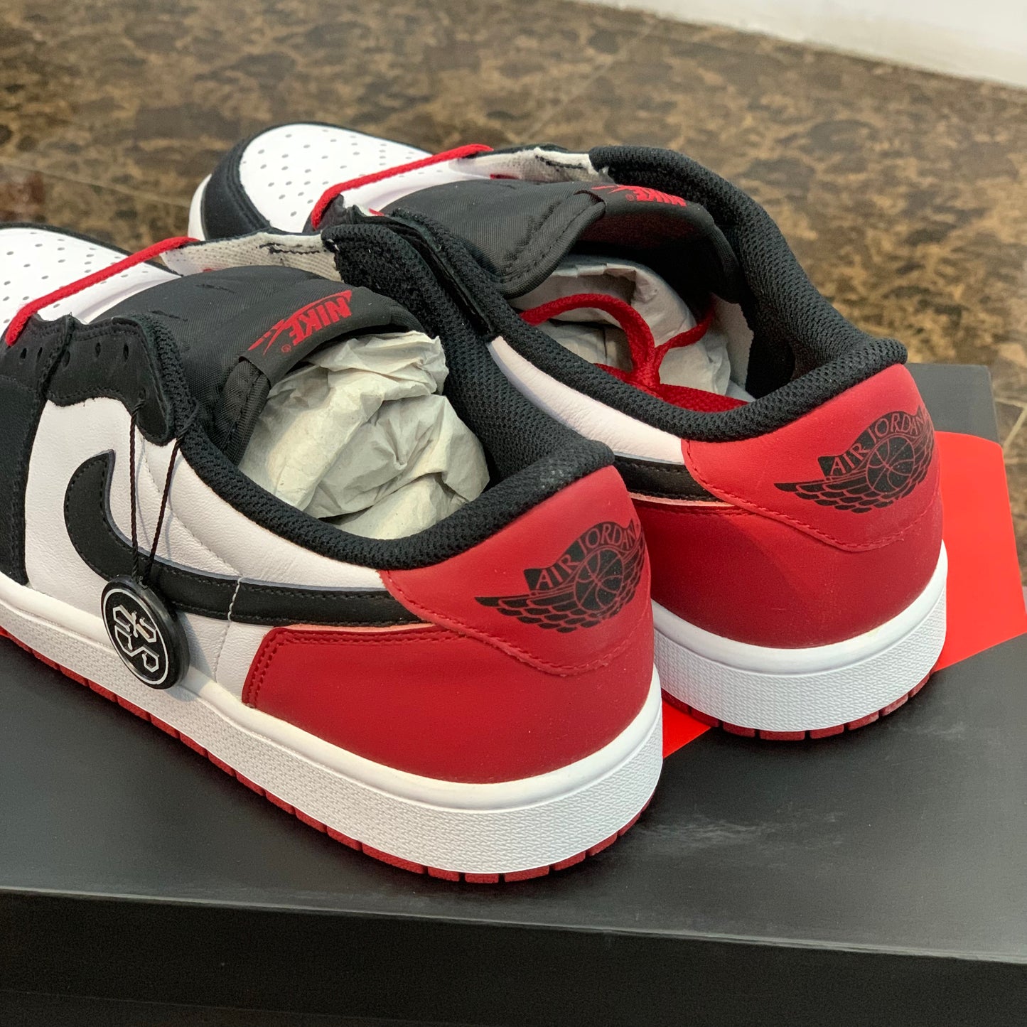 Jordan 1 Low OG Black Toe