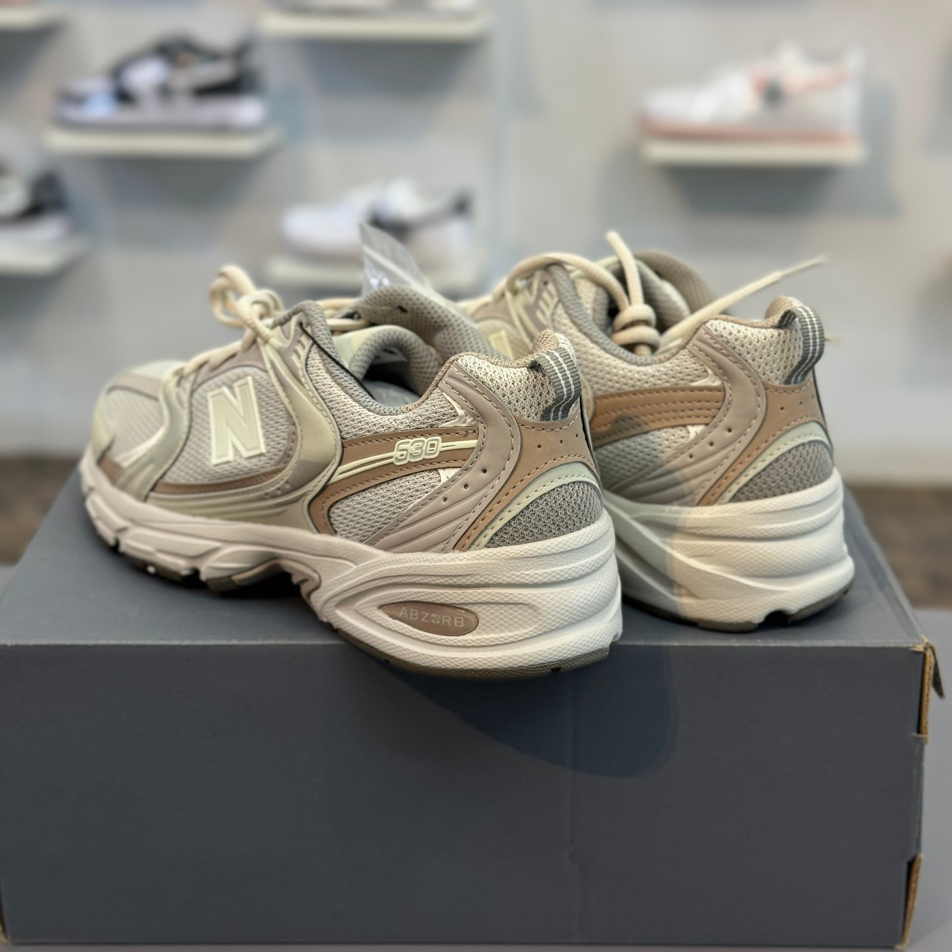 New Balance 530 Cream Beige - Trainers | Limited Resell