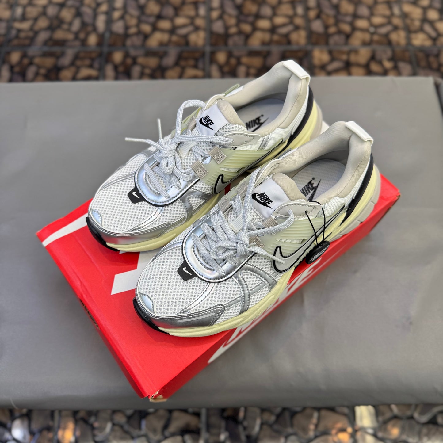 Nike V2K Run Summit White
