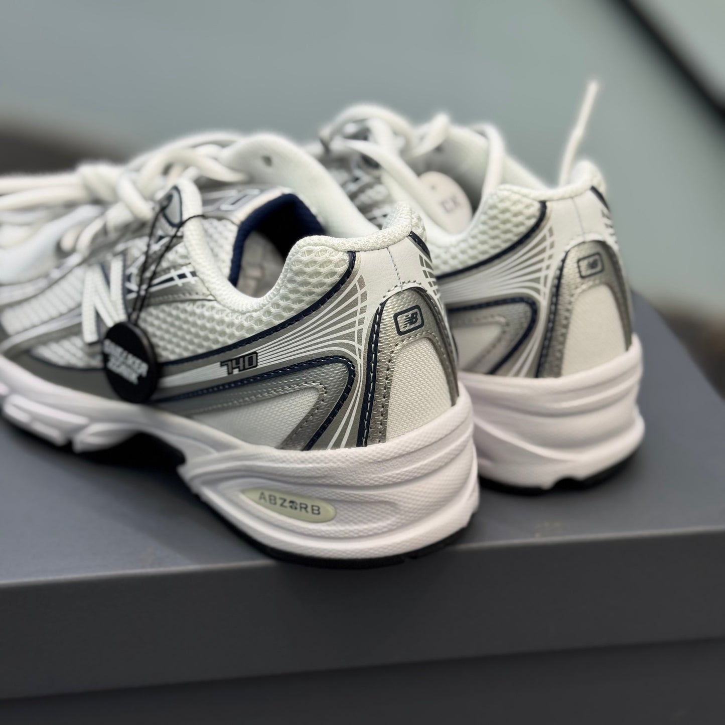 New Balance 740 White Navy