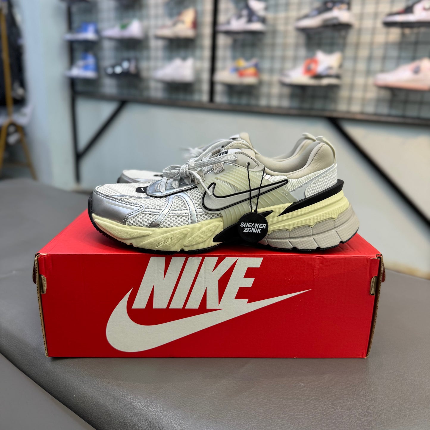 Nike V2K Run Summit White