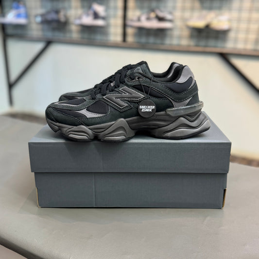 New Balance 9060 Mono Black