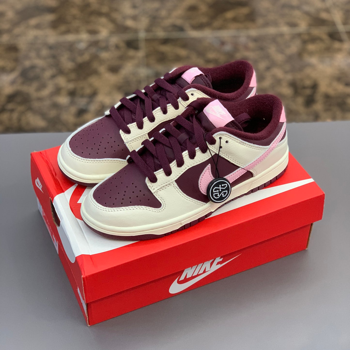 Nike Dunk Low Retro PRM Valentine’s Day (2023)