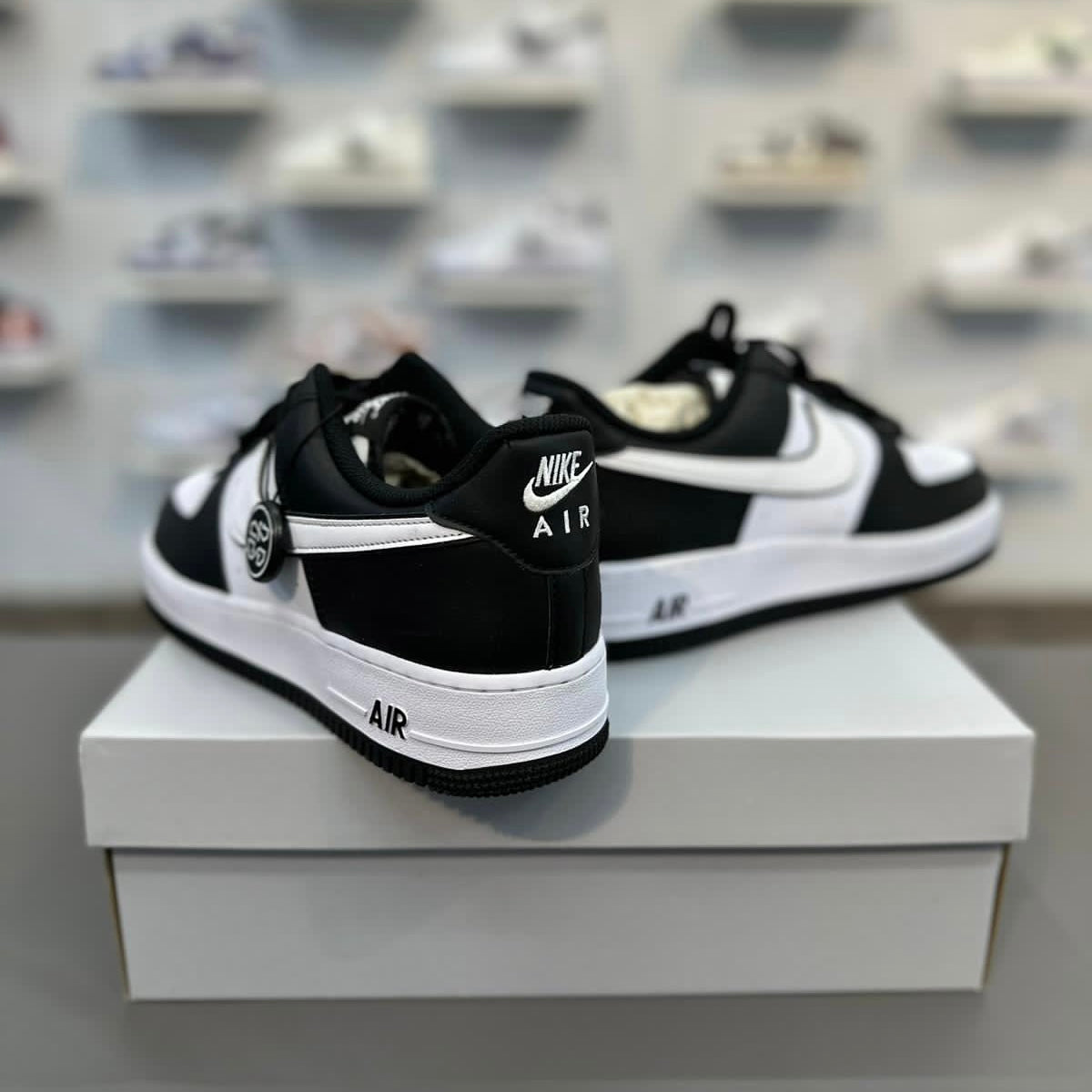 Nike Air Force 1 Panda (Men)