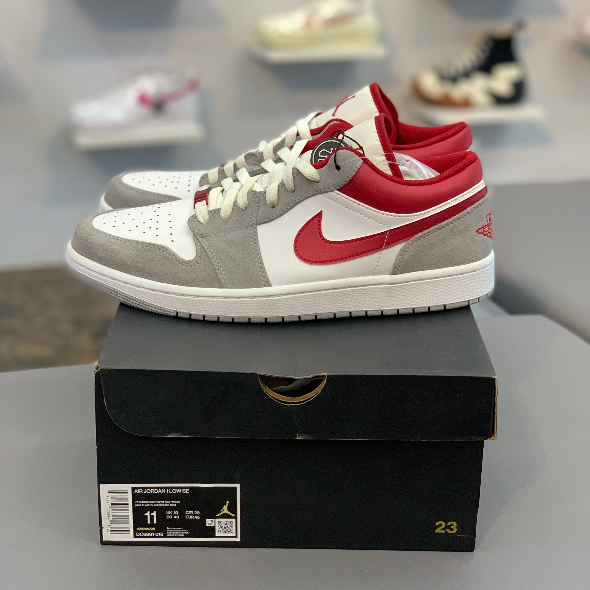 jordan 1 light smoke grey gym red white black