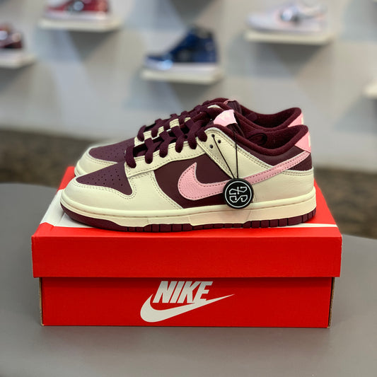 Nike Dunk Low Retro PRM Valentine’s Day (2023)