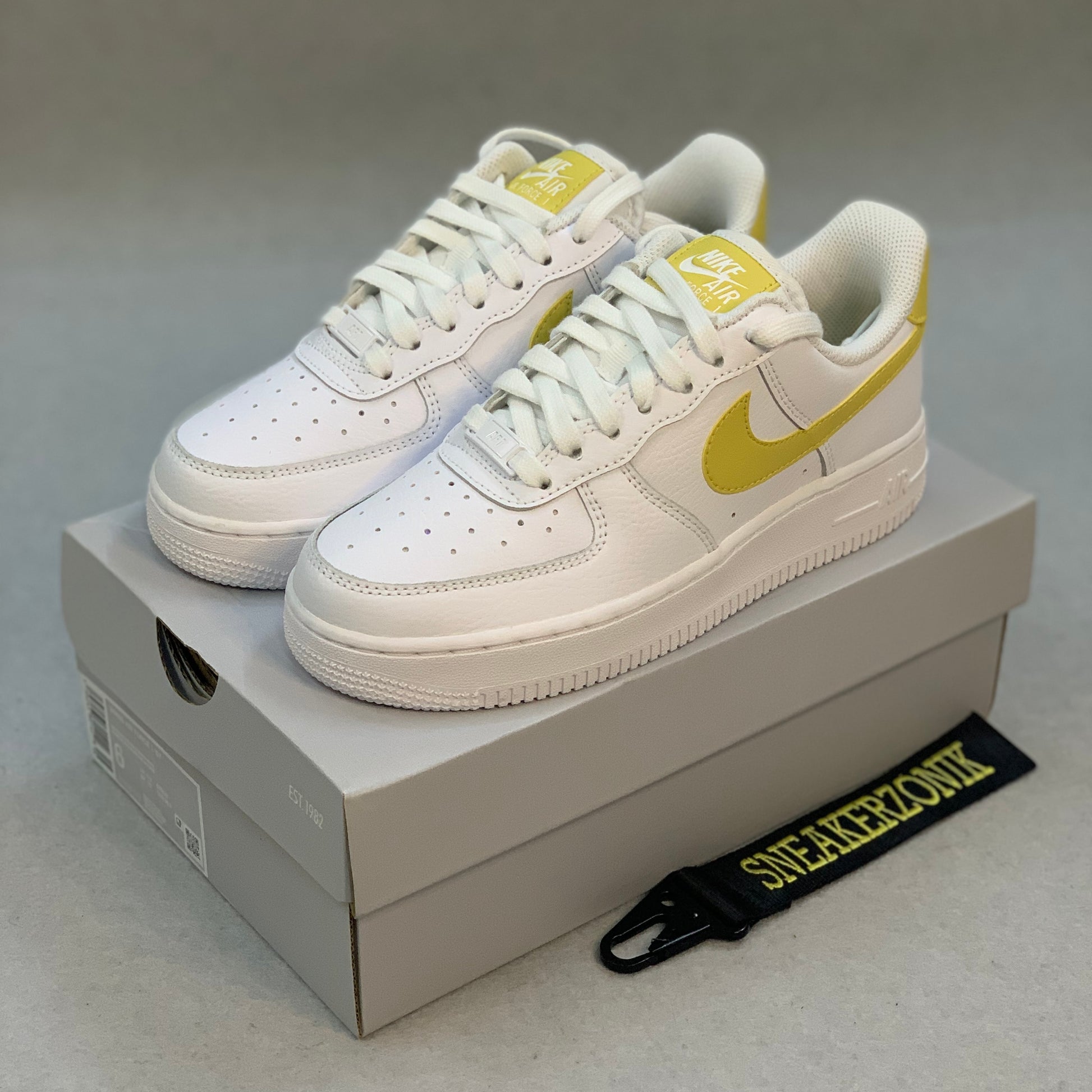 Nike Air Force 1 White Saturn Gold - sneakerzonik