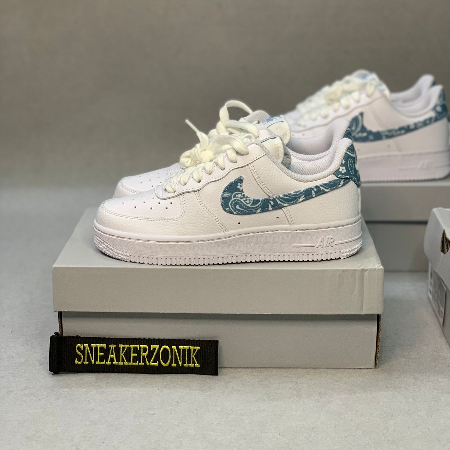 Nike Air Force 1 Essential White Worn Blue Paisley - sneakerzonik