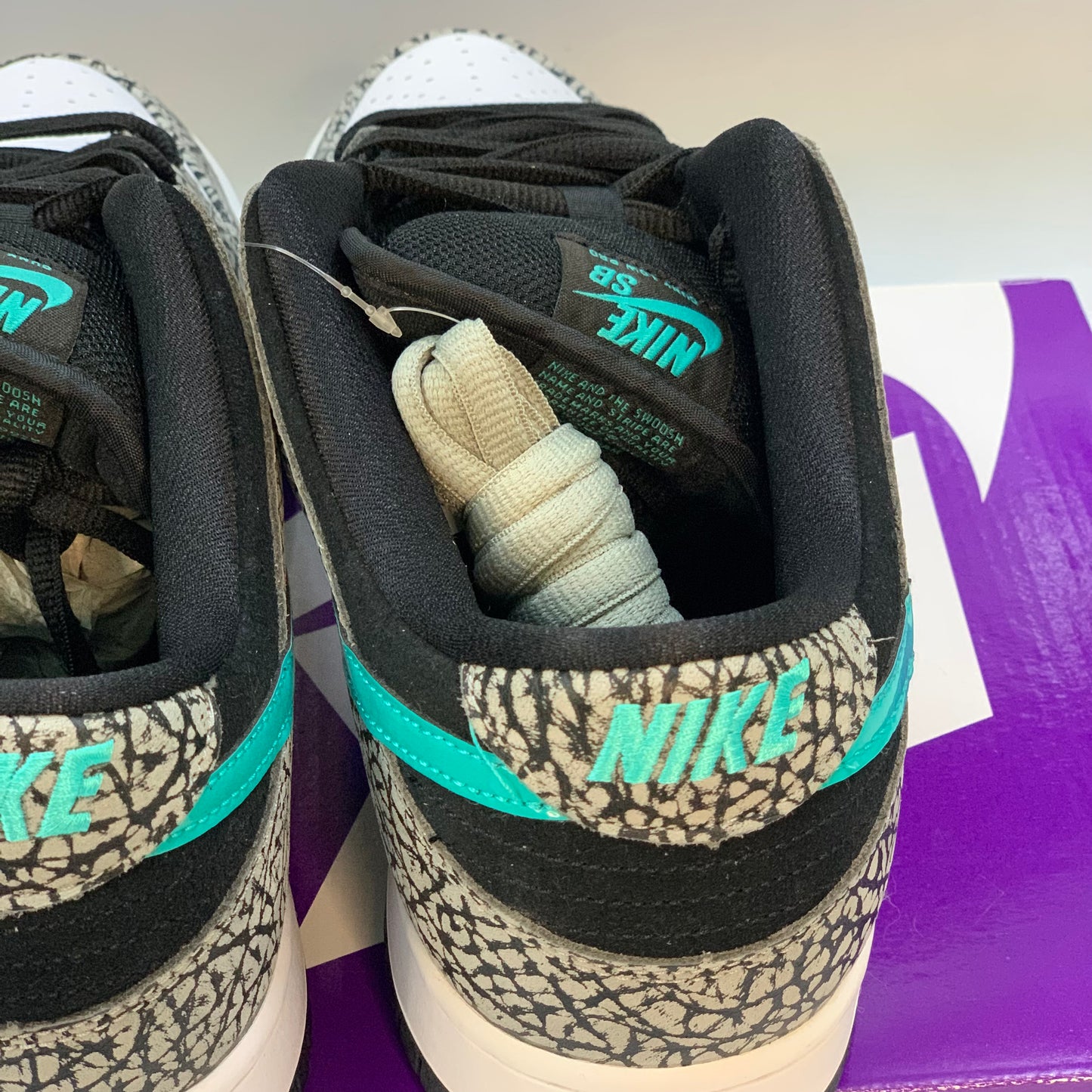 Nike SB Dunk Low Atmos Elephant