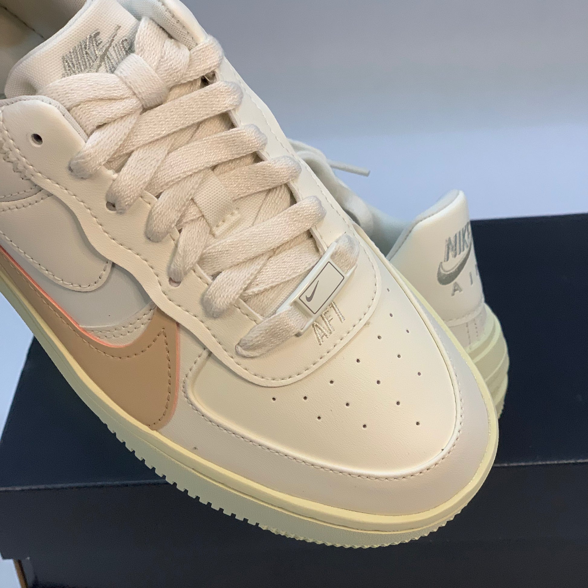 Air force on sale 1 arctic orange