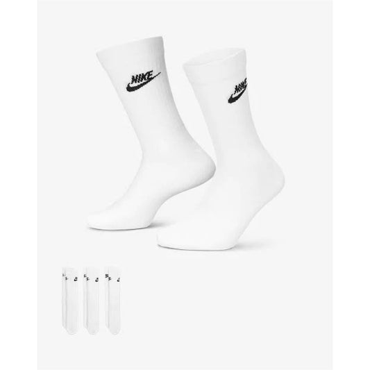 Nike Sportswear Everyday Essential Crew Socks