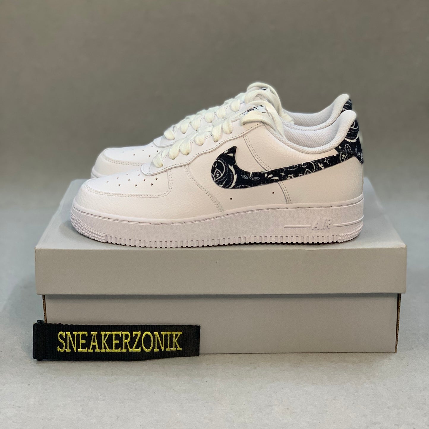 Nike Air Force 1 Essential White Black Paisley - sneakerzonik