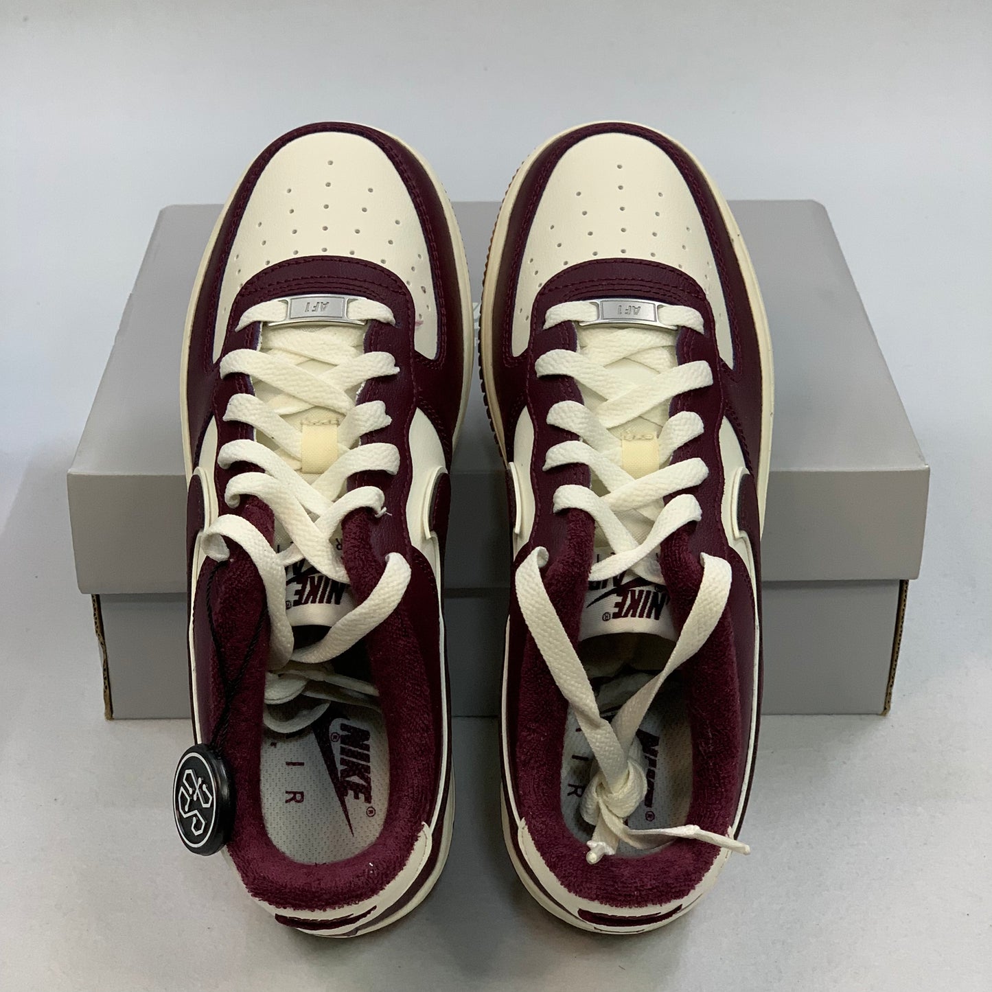 Nike Air Force 1 LVL 8 Team Red Gum GS